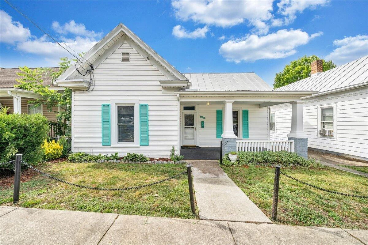 1203 Stewart AVE SE - Photo 20