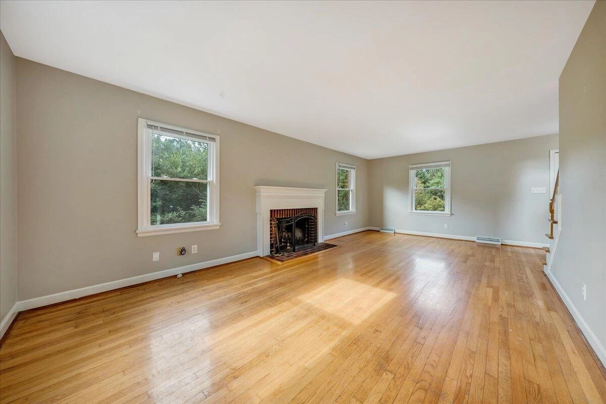 2444 Lincoln AVE SW - Photo 12