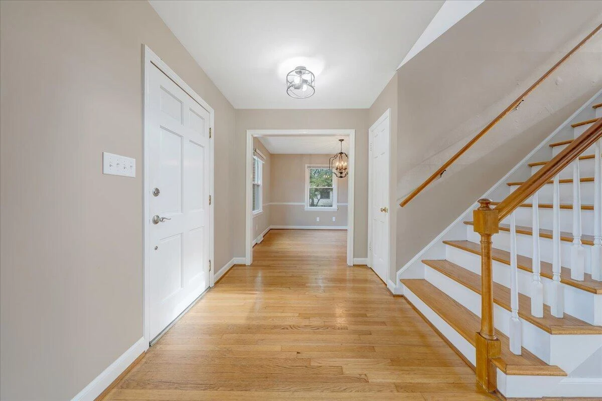 2444 Lincoln AVE SW - Photo 18