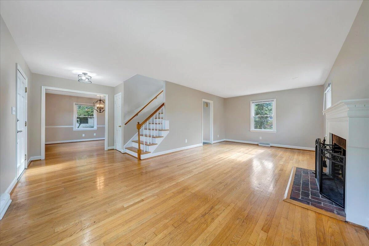 2444 Lincoln AVE SW - Photo 19