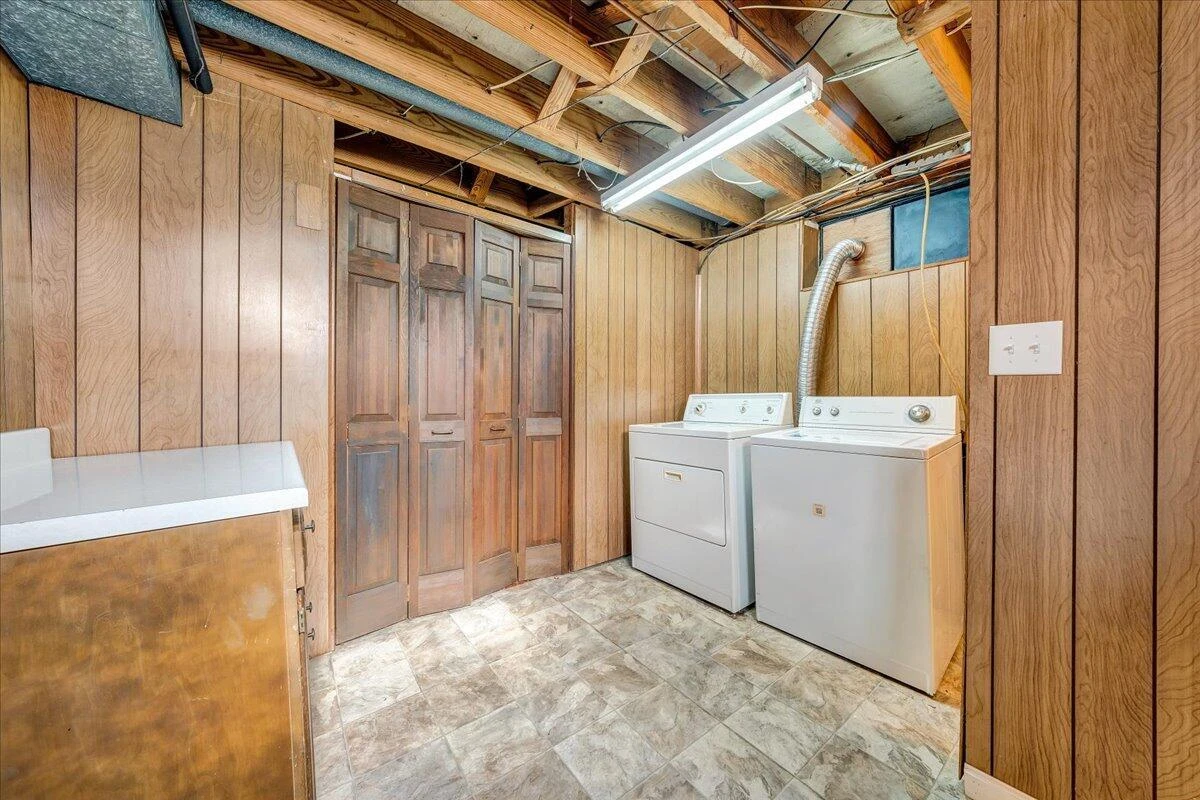 2444 Lincoln AVE SW - Photo 27