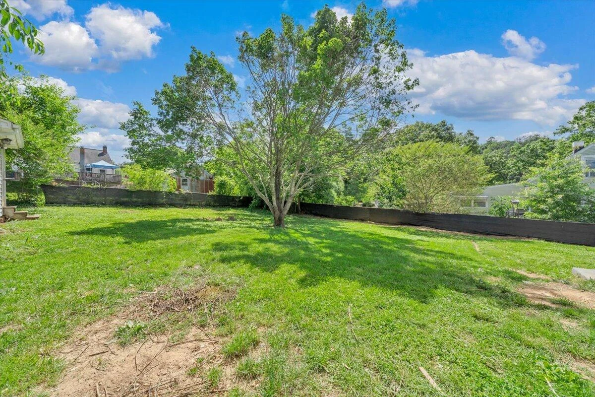 1109 Ray RD SE - Photo 19
