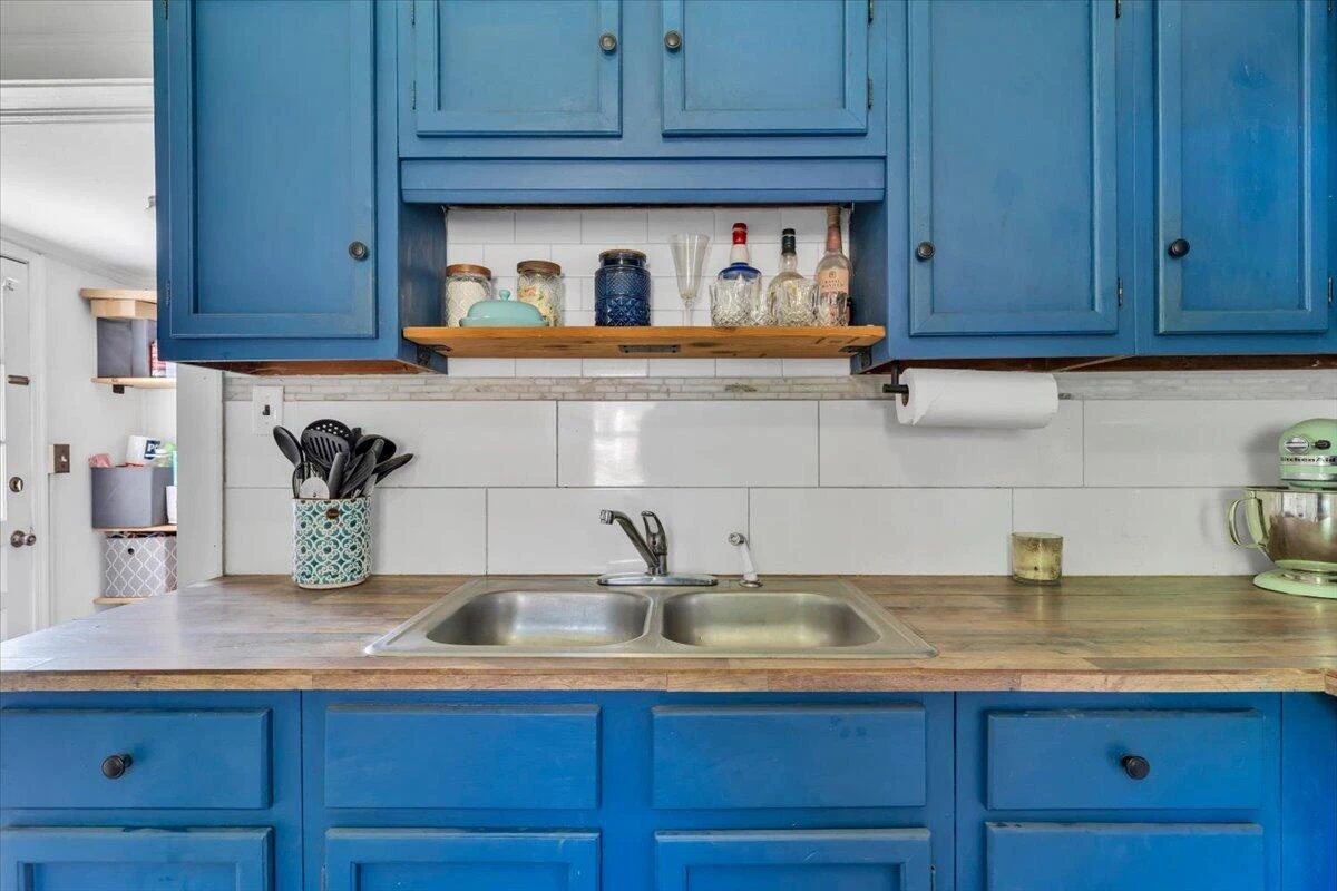 1109 Ray RD SE - Photo 6