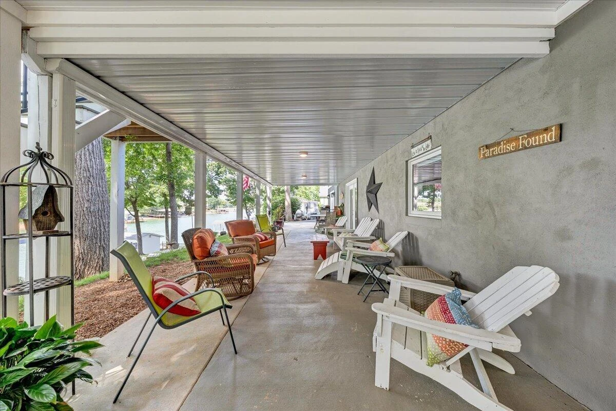 129 Douglas DR - Photo 29