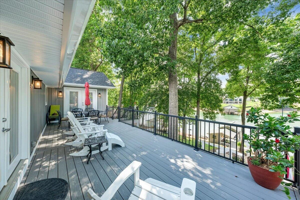 129 Douglas DR - Photo 32