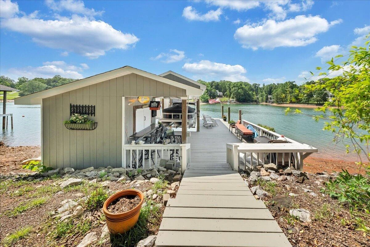 129 Douglas DR - Photo 39