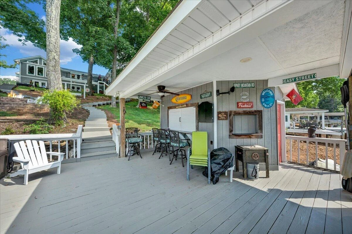 129 Douglas DR - Photo 41