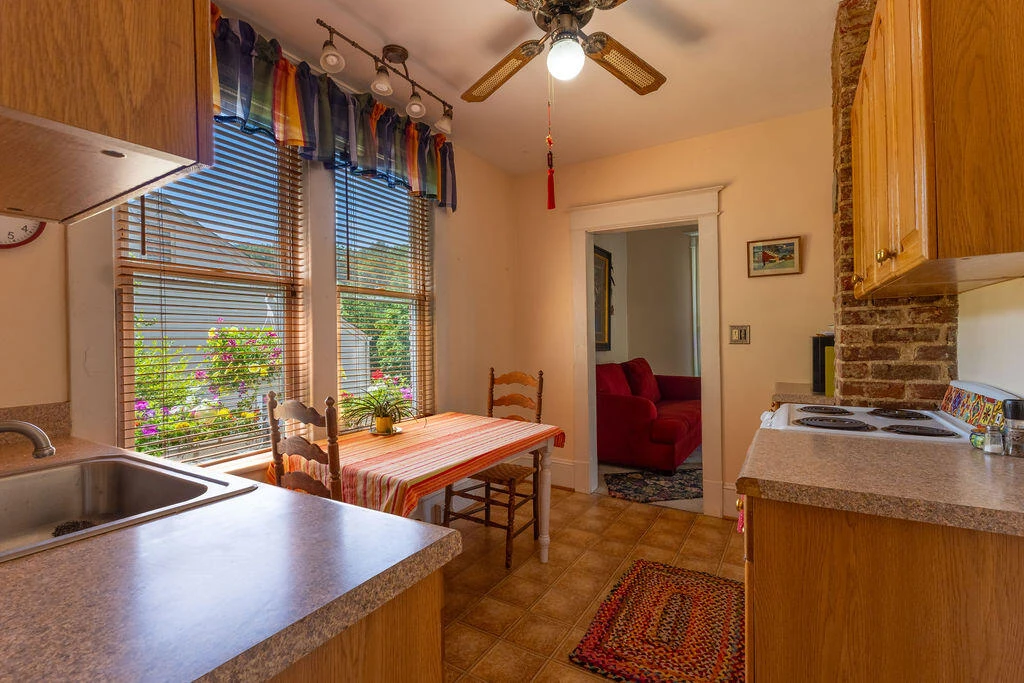 1121 Kerns AVE SW - Photo 21