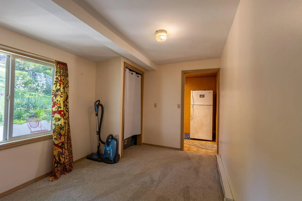 1121 Kerns AVE SW - Photo 26