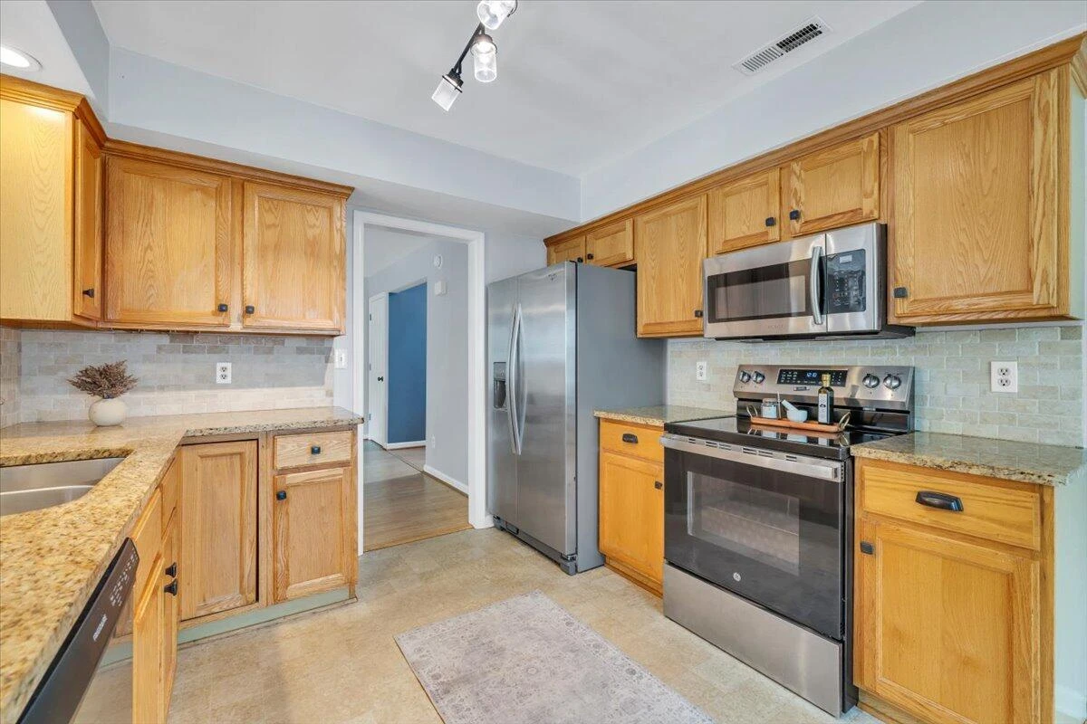 6321 Otter Park CT - Photo 27