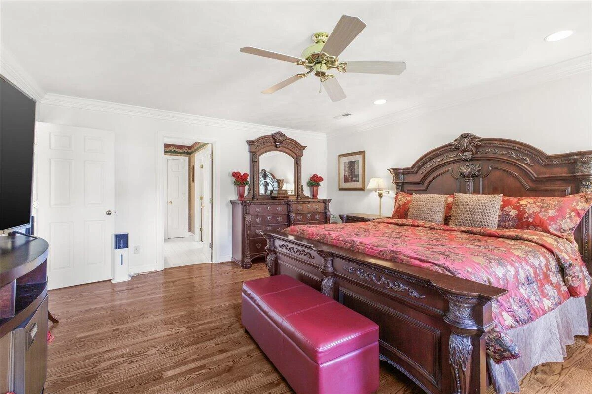 8343 Strathmore LN - Photo 22