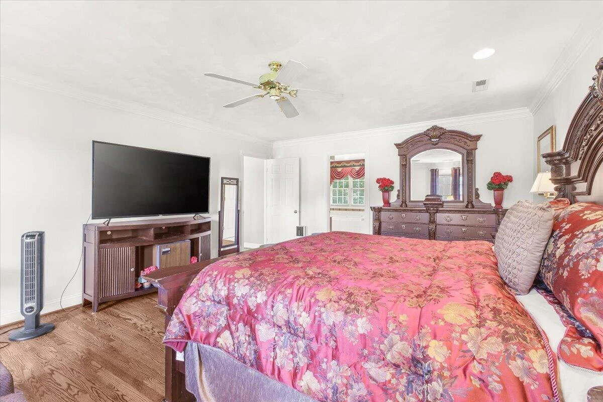 8343 Strathmore LN - Photo 23