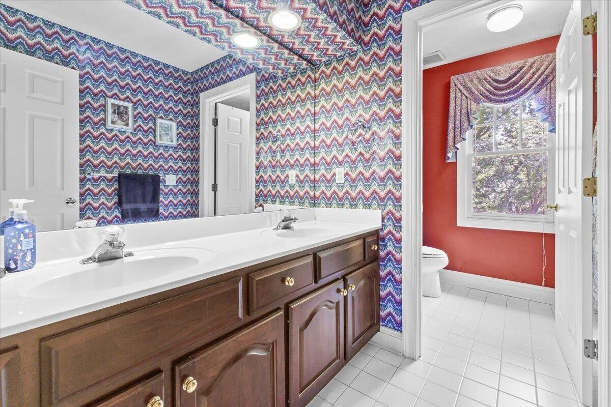 8343 Strathmore LN - Photo 32
