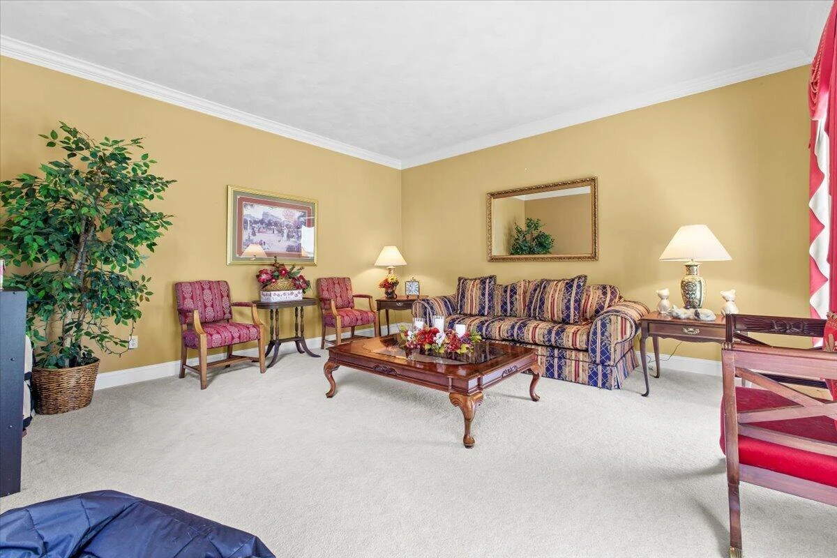 8343 Strathmore LN - Photo 4