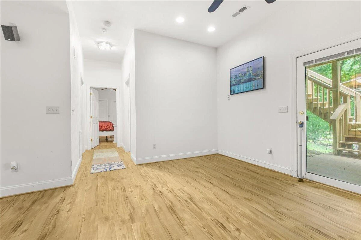 8343 Strathmore LN - Photo 43
