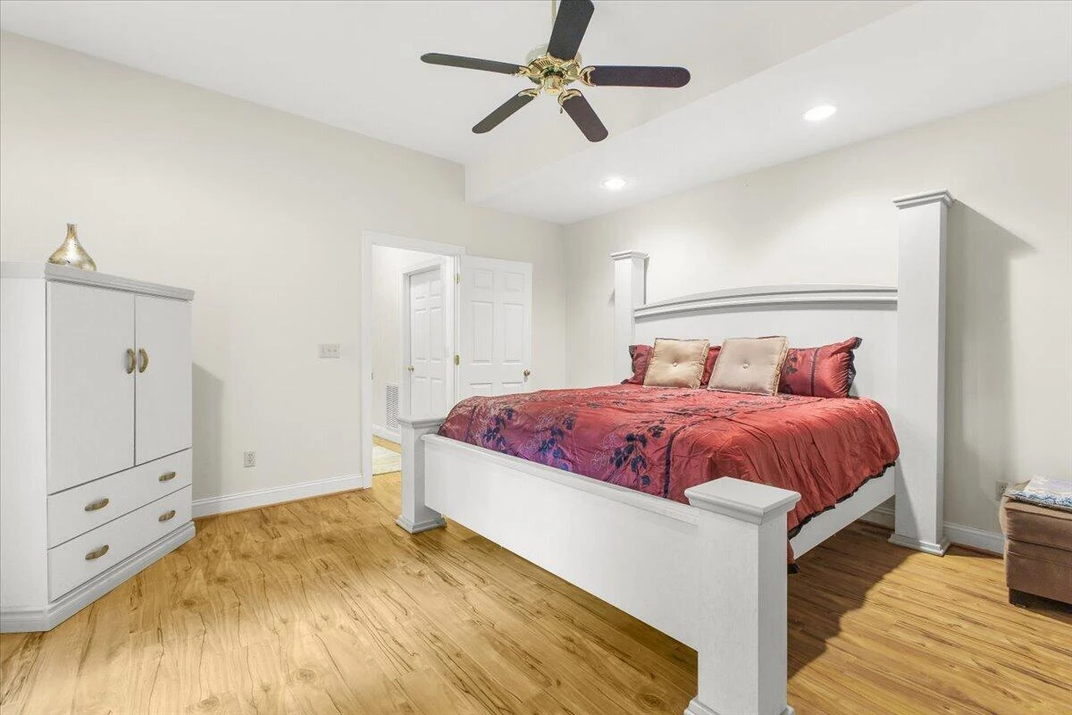 8343 Strathmore LN - Photo 47