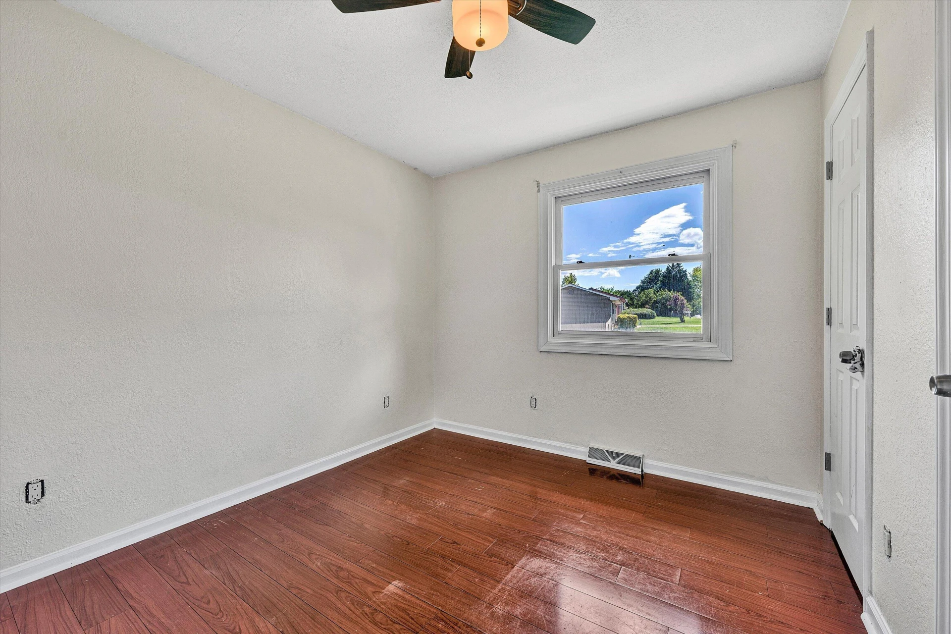 8402 Brubaker DR - Photo 10