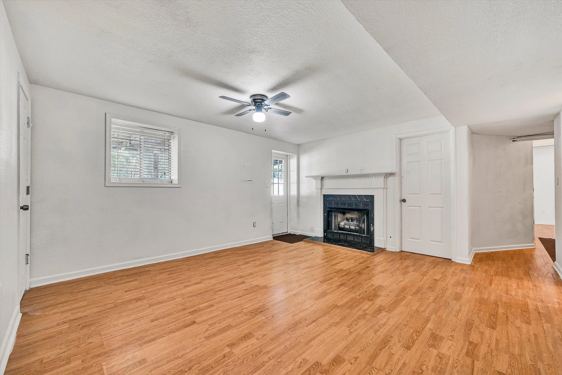 8402 Brubaker DR - Photo 12