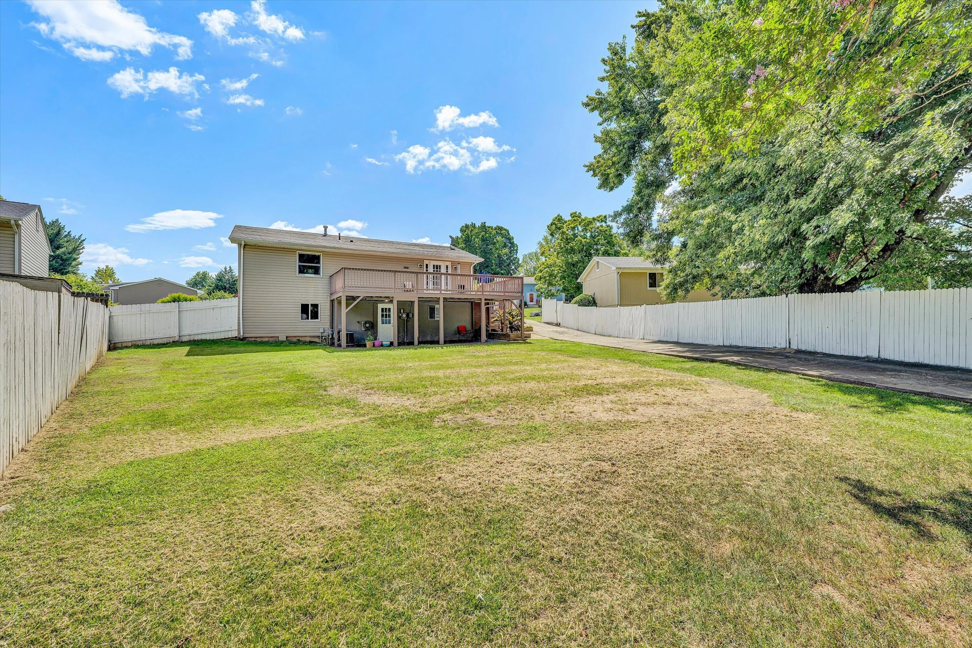 8402 Brubaker DR - Photo 32