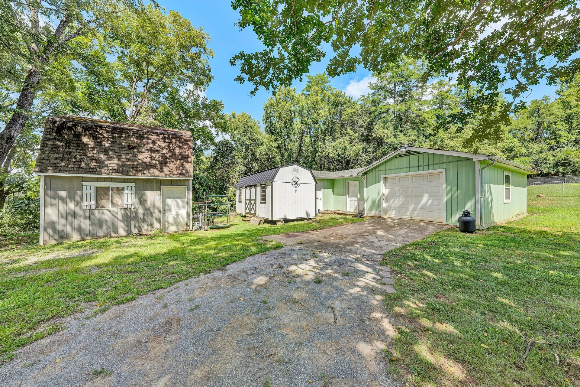 8402 Brubaker DR - Photo 34