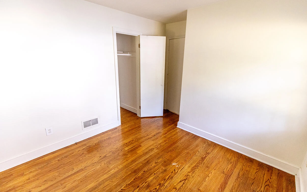 432 N Market ST - Photo 18