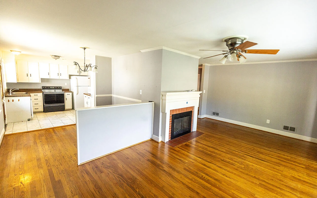 432 N Market ST - Photo 7