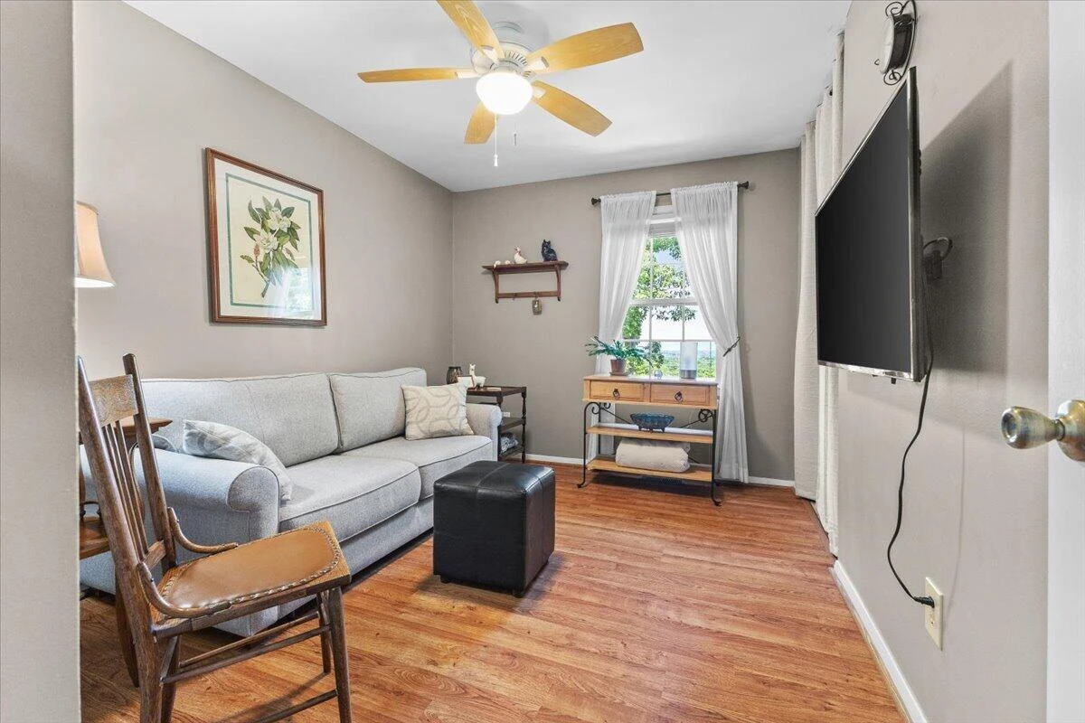 4522 Andover CT - Photo 18