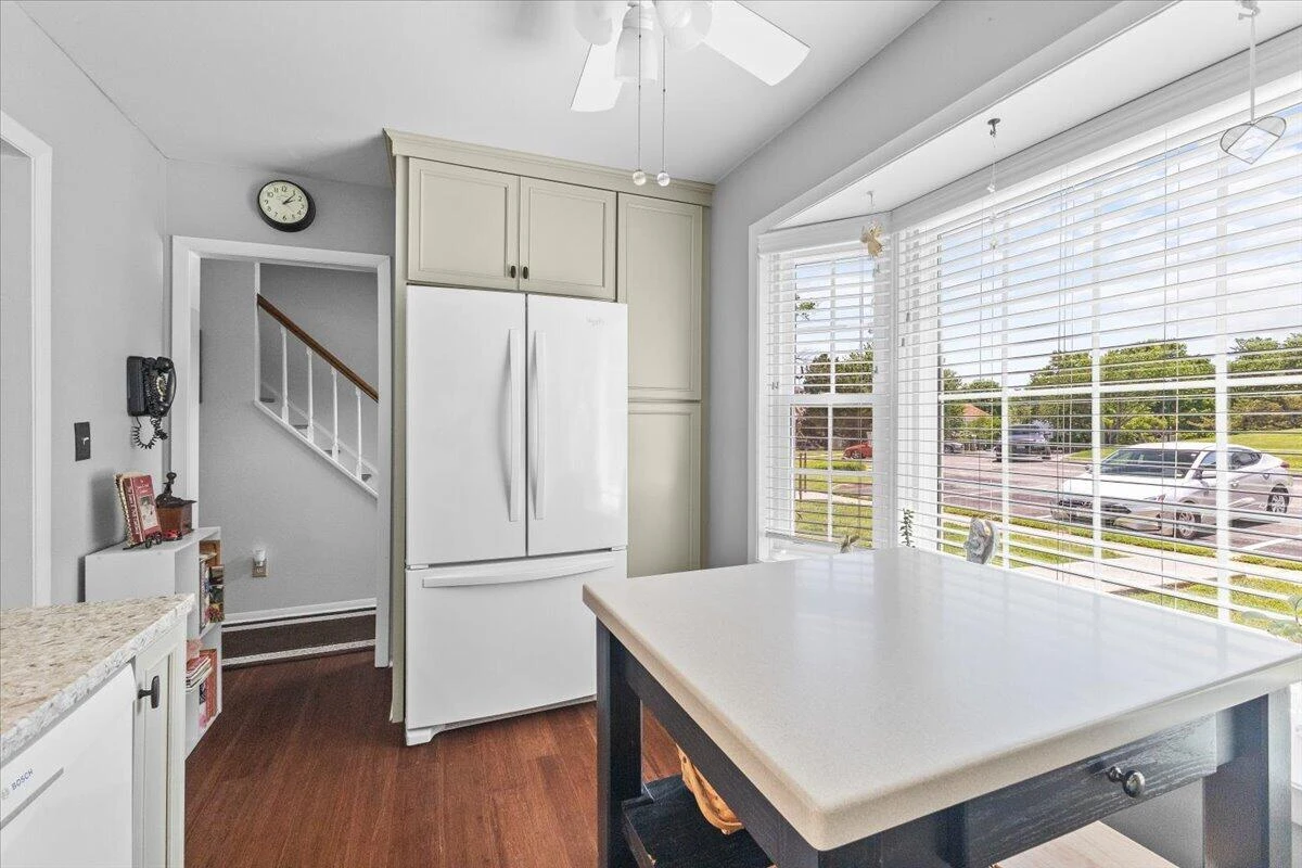 4522 Andover CT - Photo 6