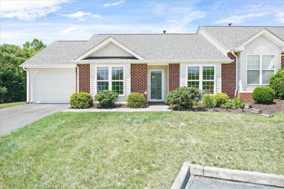 7321 Scarlet Oak DR