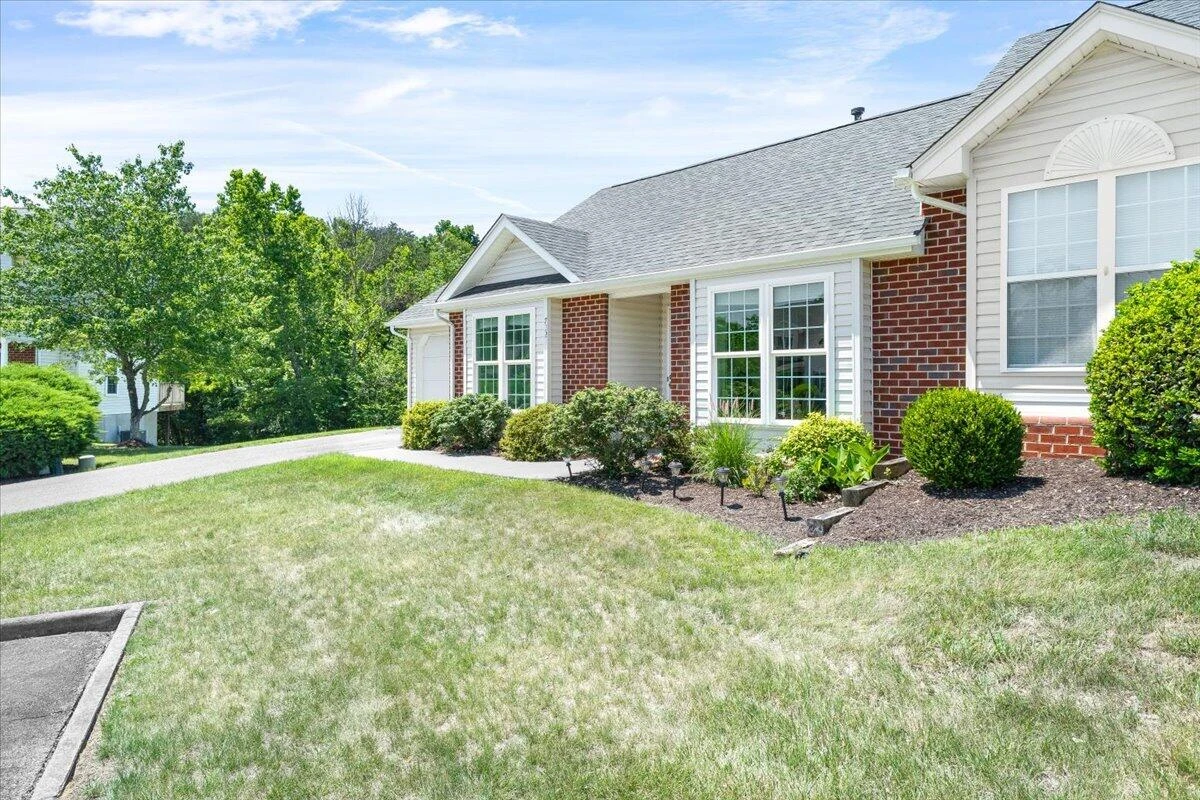 7321 Scarlet Oak DR - Photo 2