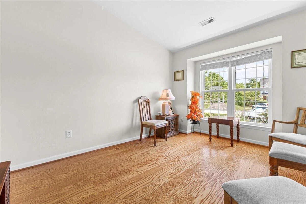 7321 Scarlet Oak DR - Photo 5