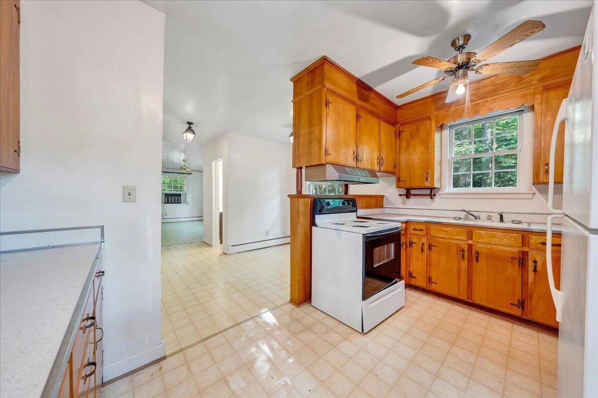 1009 Hardy RD - Photo 13