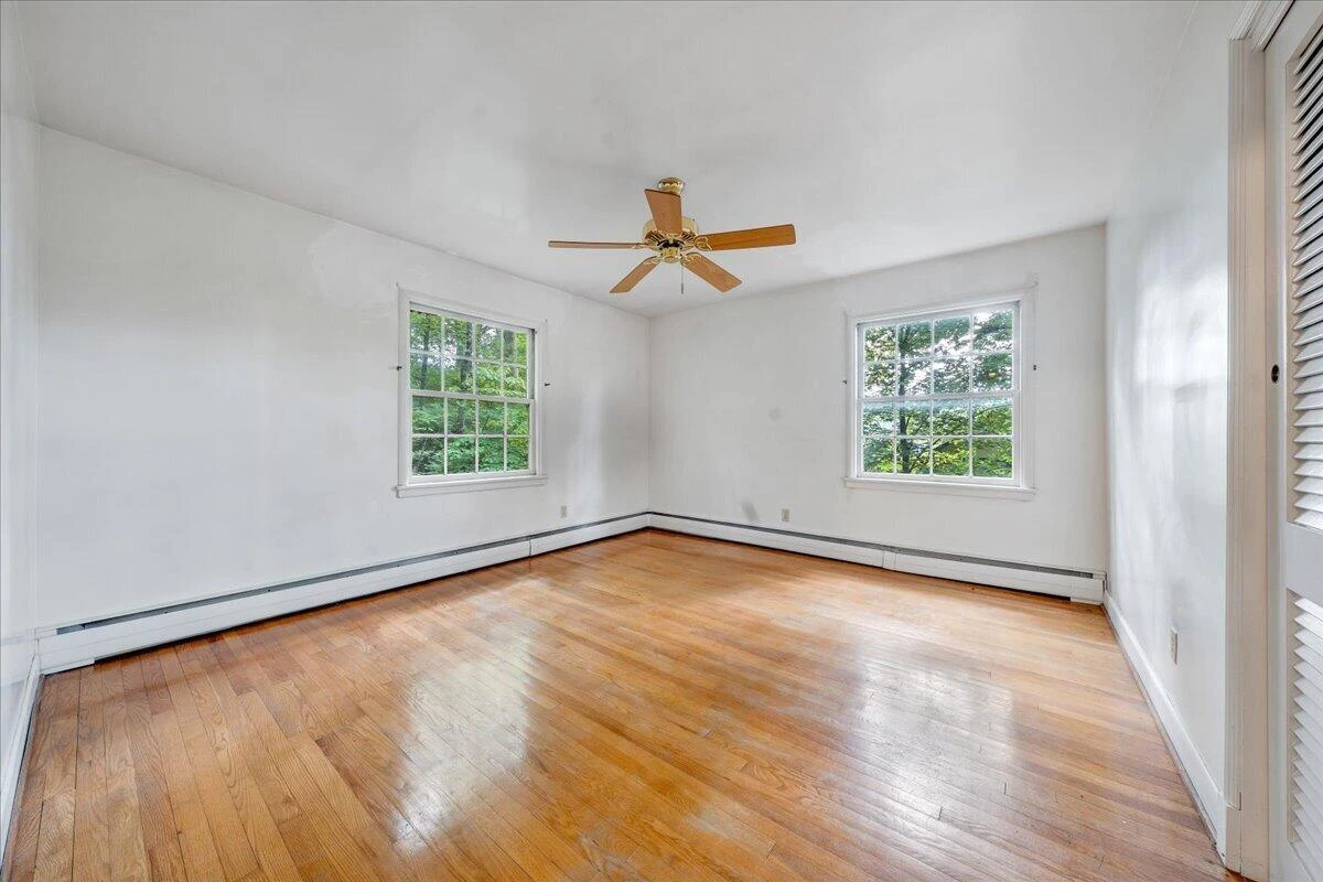 1009 Hardy RD - Photo 23