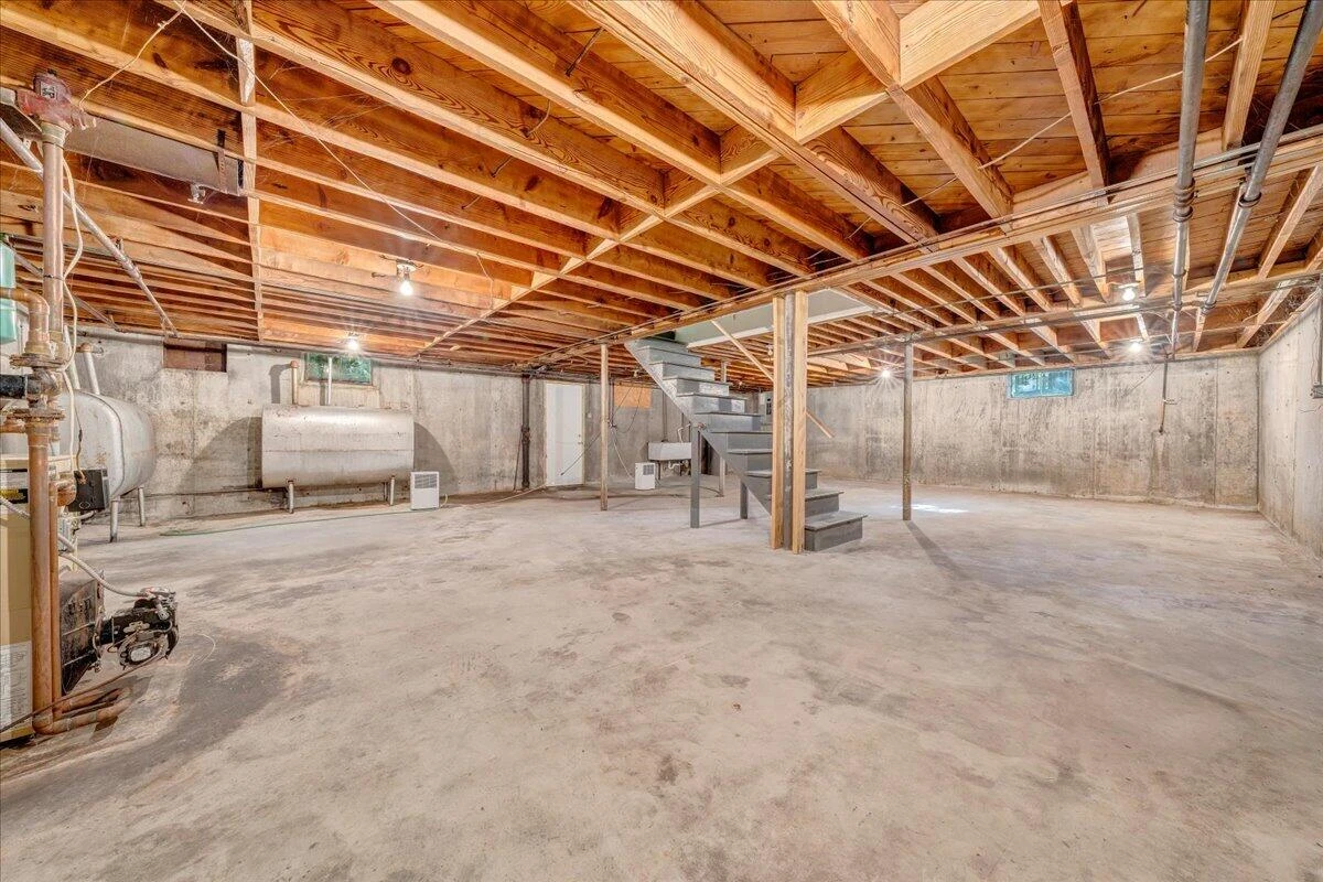 1009 Hardy RD - Photo 34