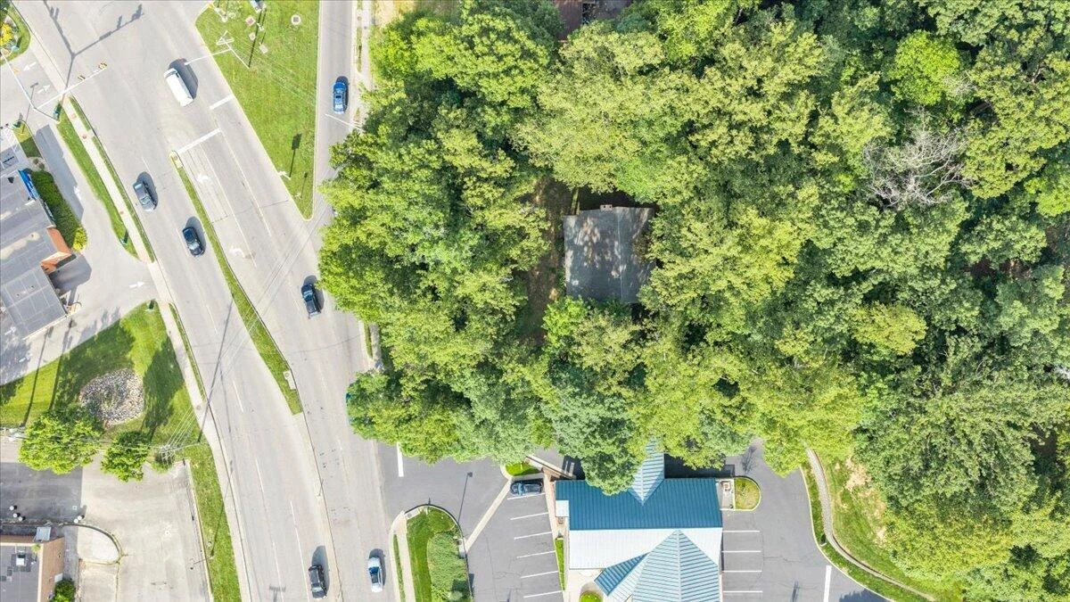 1009 Hardy RD - Photo 37