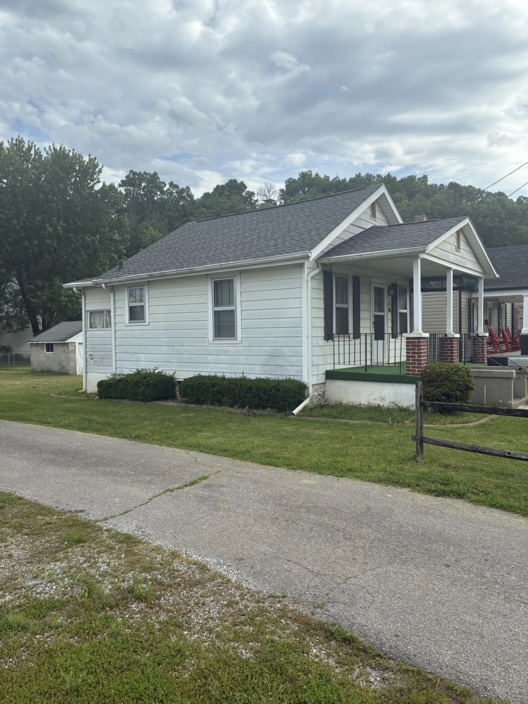 1708 Eddy AVE - Photo 3