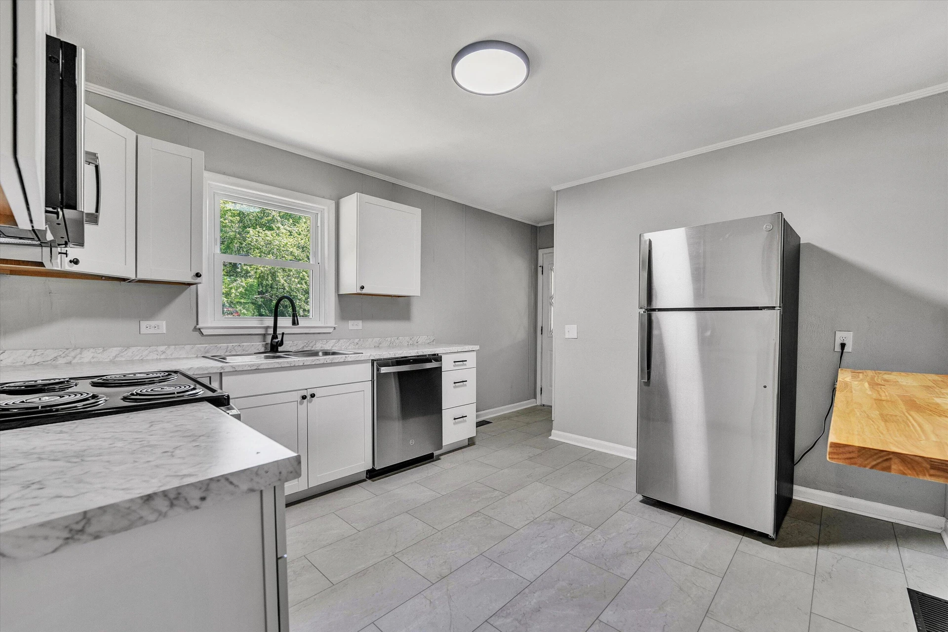 1230 Tripple Creek RD - Photo 4