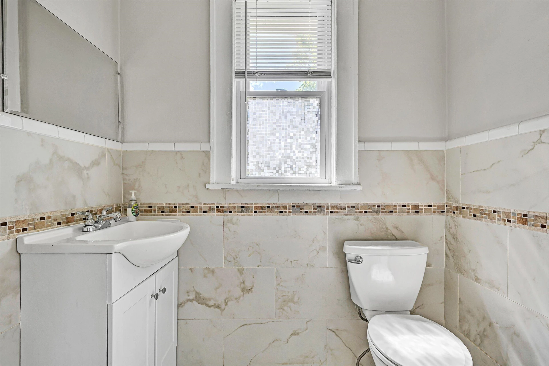 118 Lee AVE NE - Photo 14