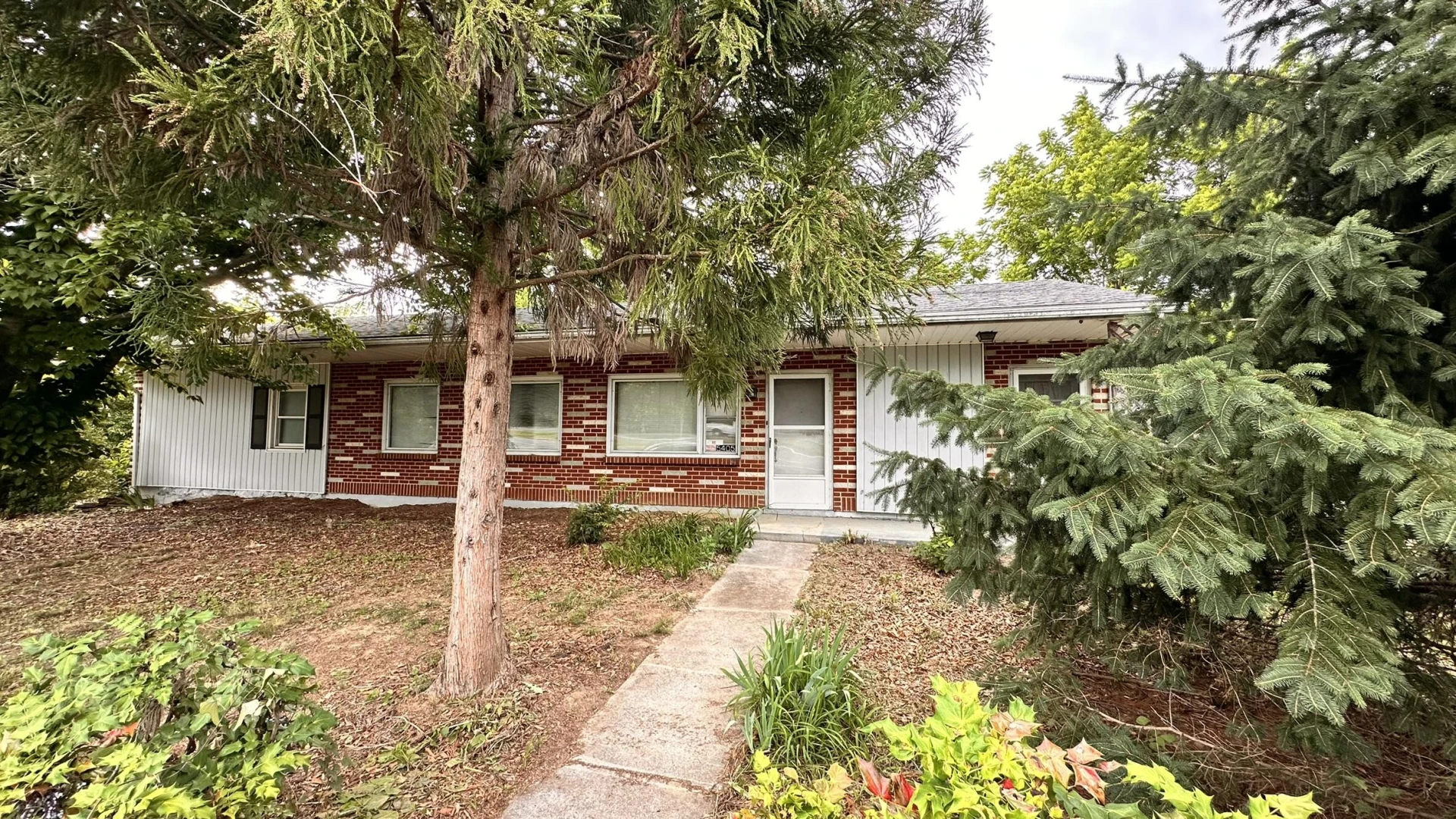 5405 Roanoke RD