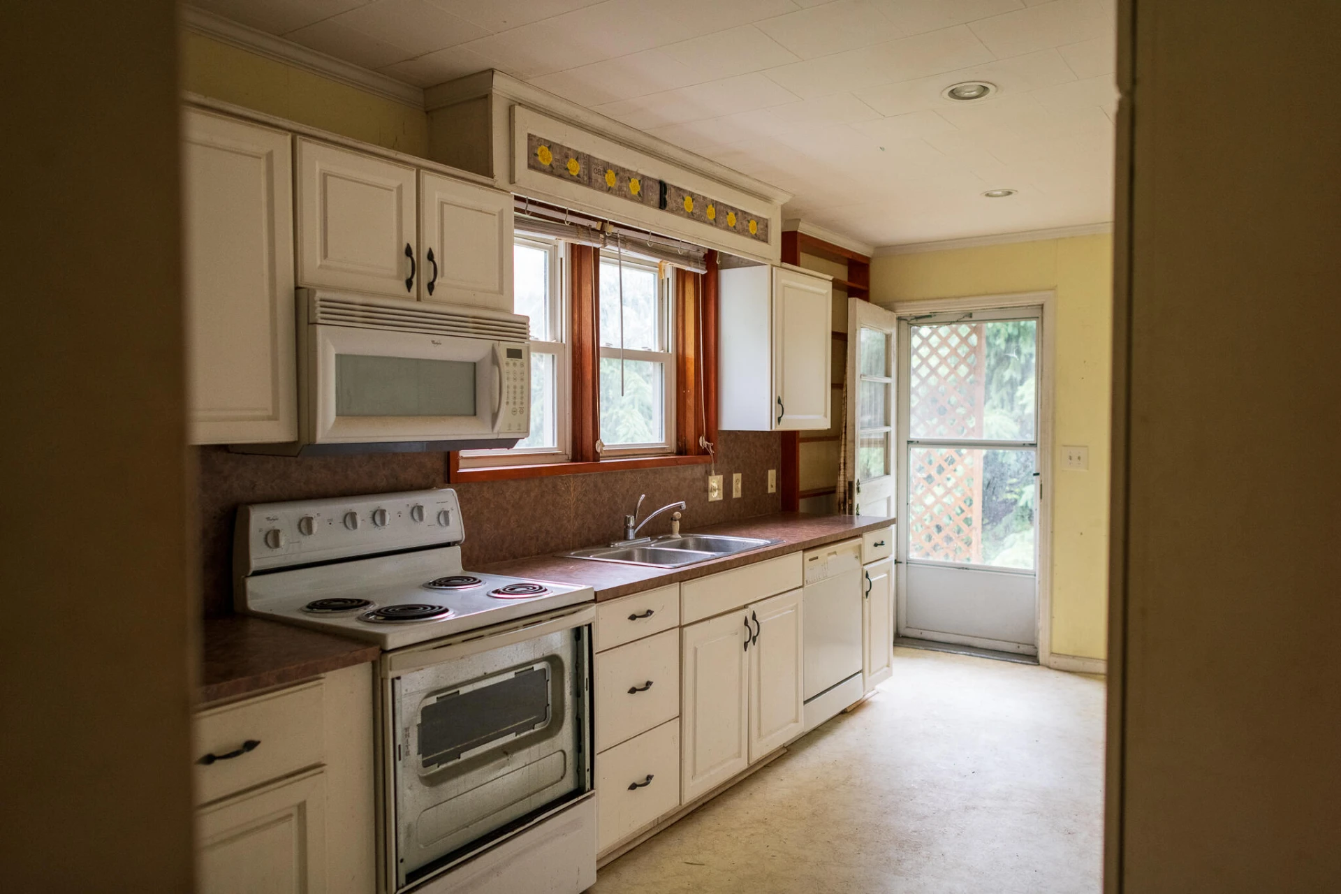 5405 Roanoke RD - Photo 13