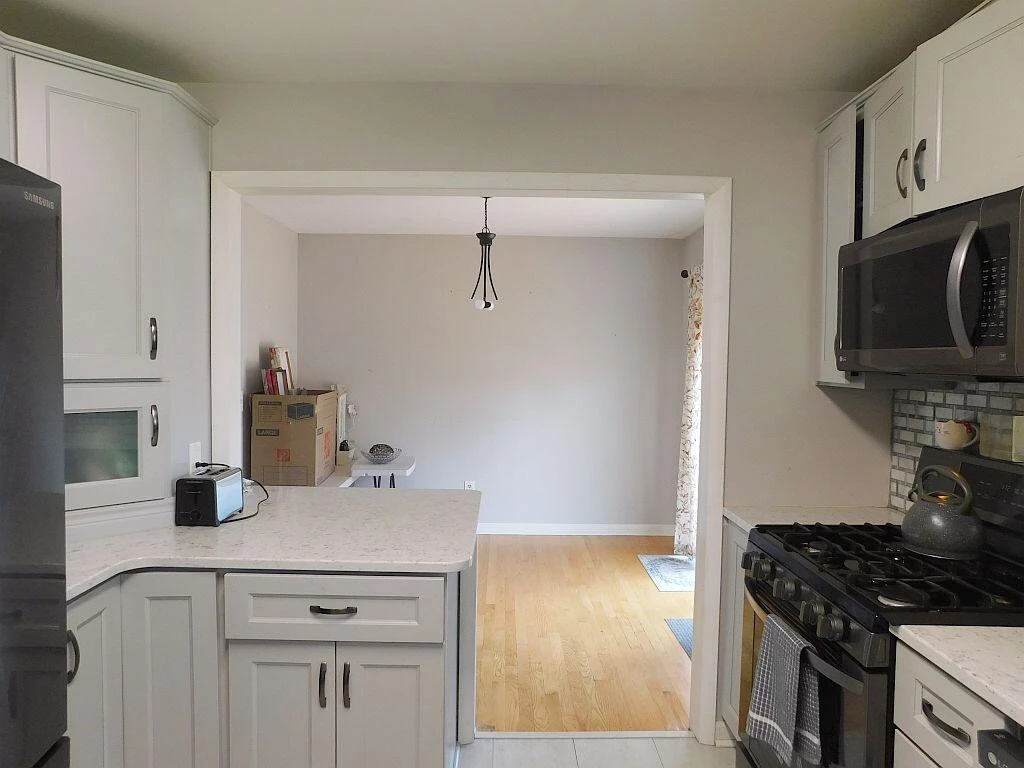 2846 Envoy DR - Photo 4
