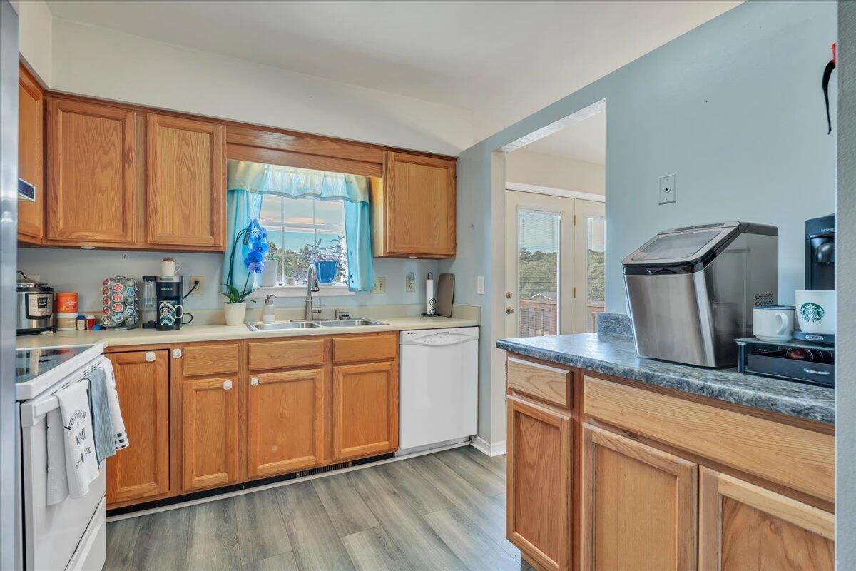 157 Clubhouse DR - Photo 13