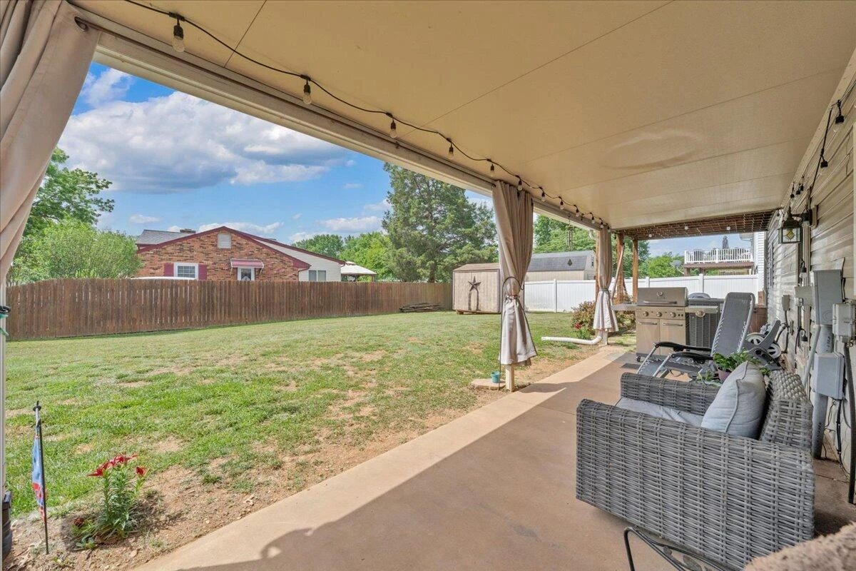 157 Clubhouse DR - Photo 33