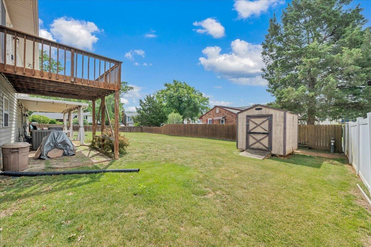 157 Clubhouse DR - Photo 35