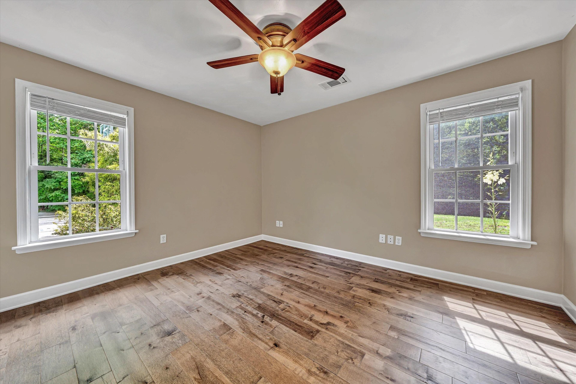 1955 Poplar View RD - Photo 18