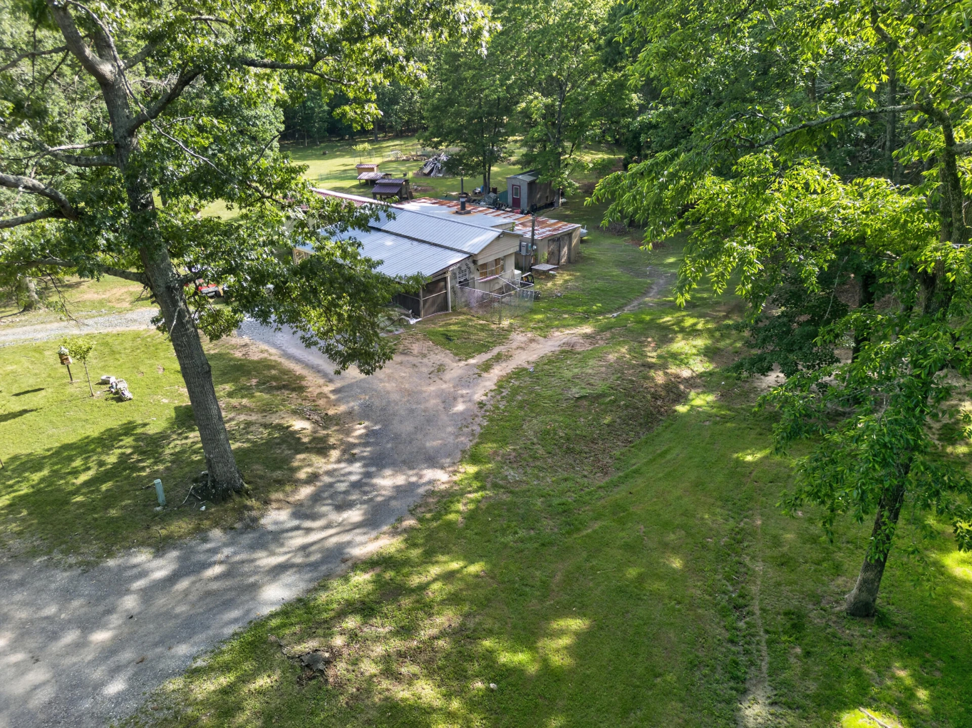 1086 Bugg Hollow LN - Photo 14