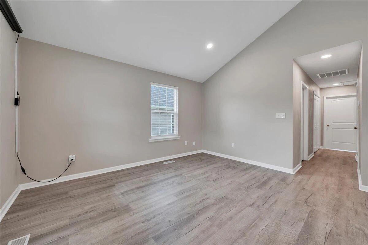 1732 Marvin ST SE - Photo 5
