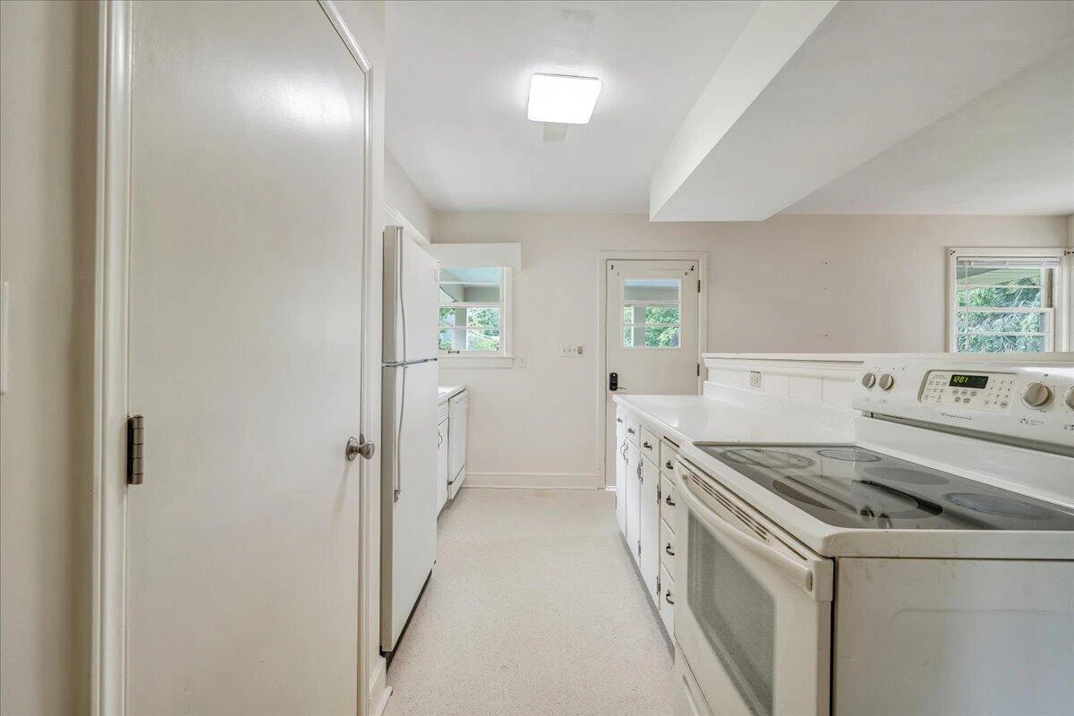 2725 Lofton RD SW - Photo 11