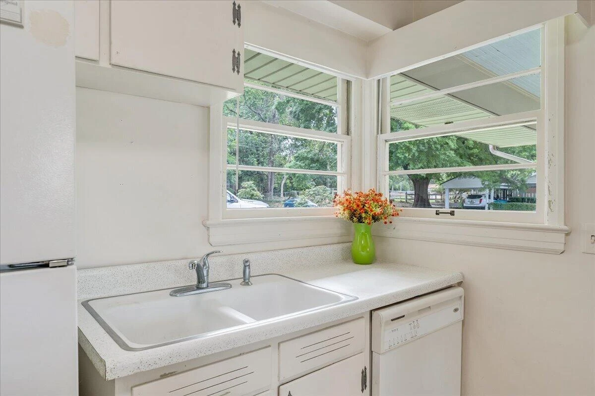 2725 Lofton RD SW - Photo 13
