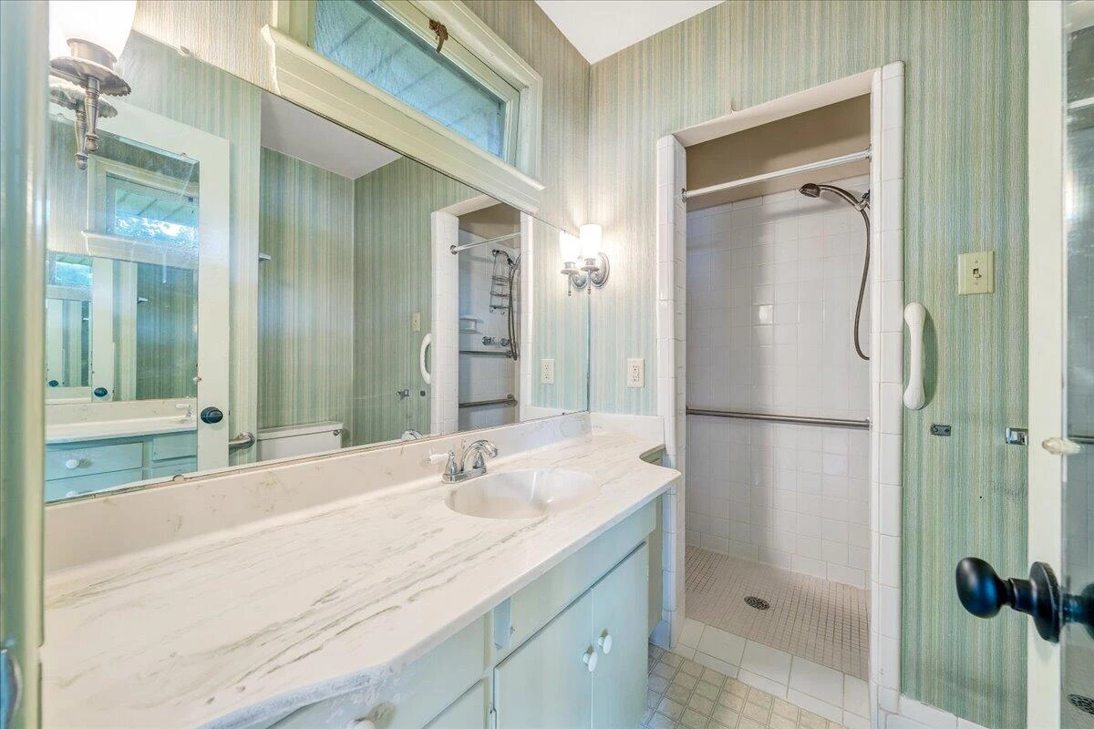 2725 Lofton RD SW - Photo 18